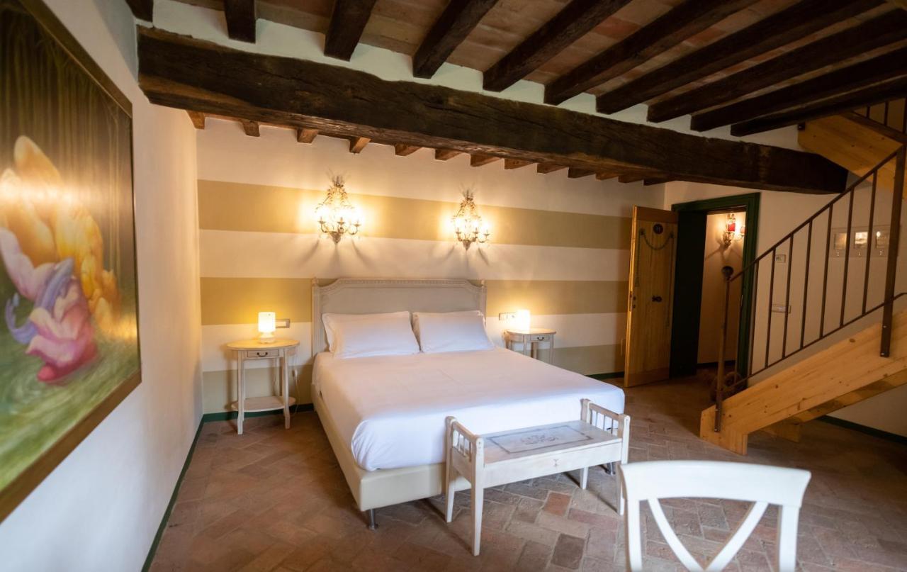 Locanda Del Re Guerriero San Pietro in Cerro Bagian luar foto
