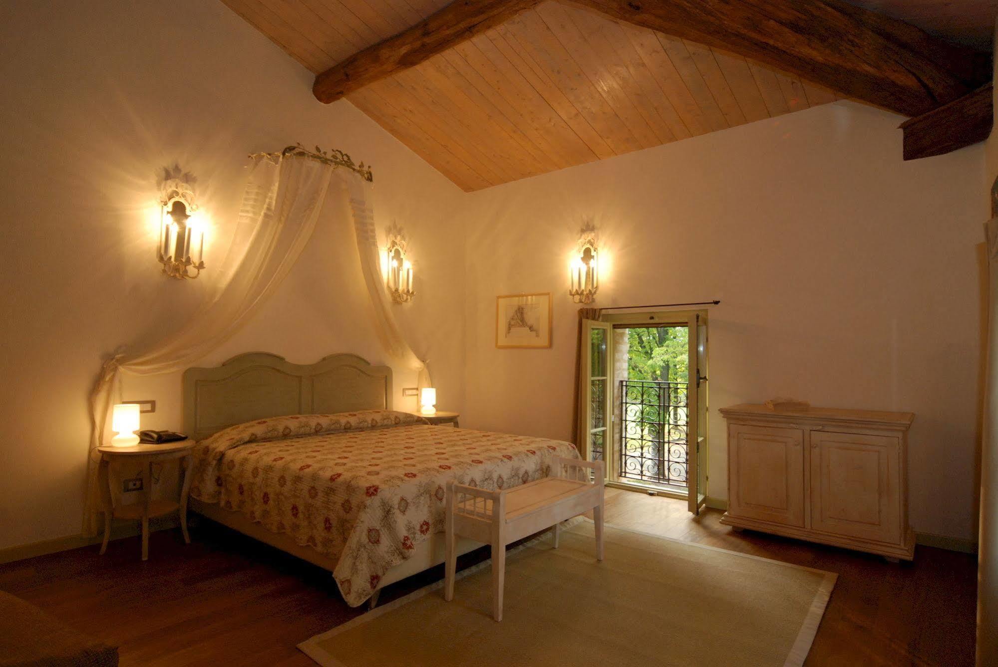 Locanda Del Re Guerriero San Pietro in Cerro Bagian luar foto