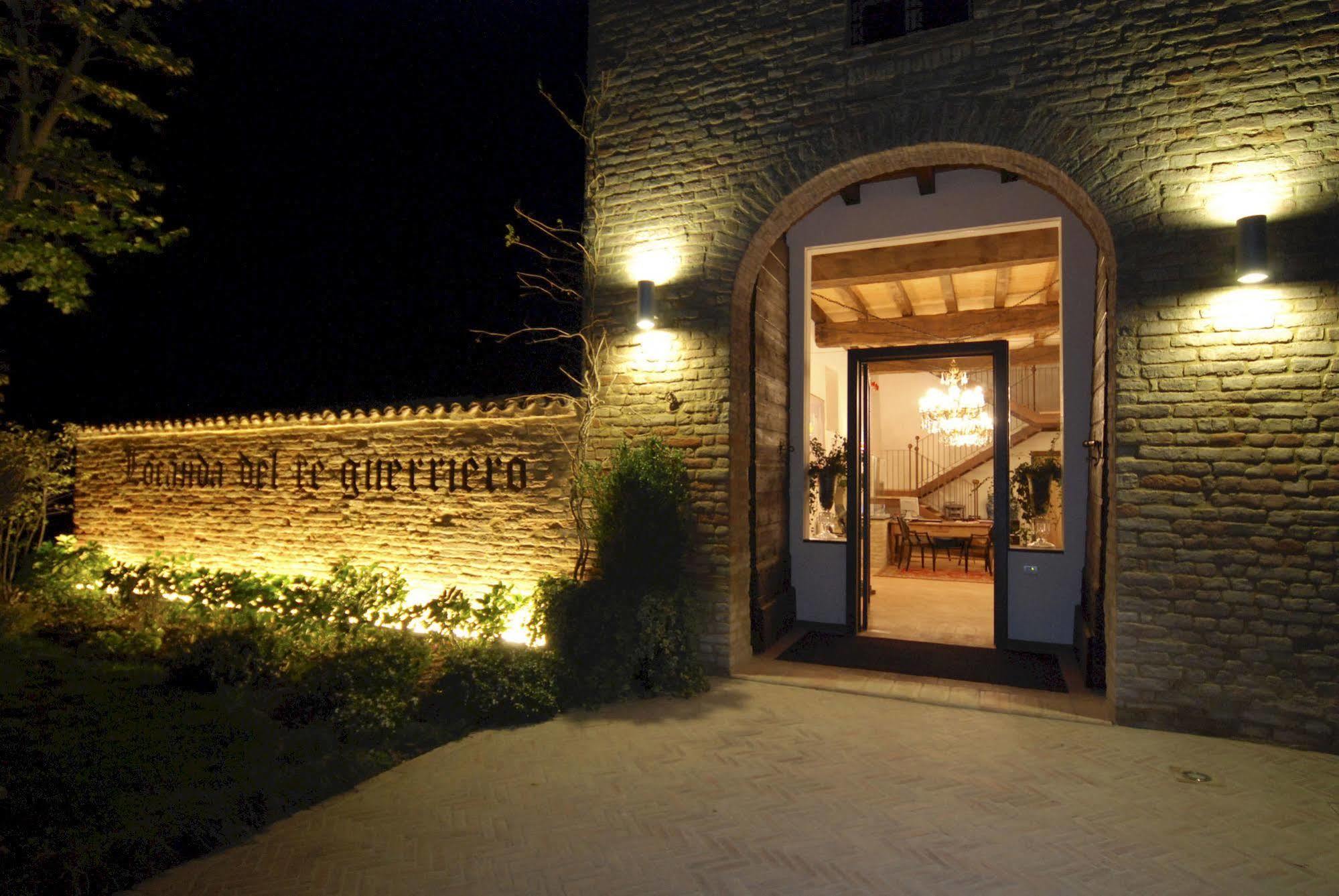 Locanda Del Re Guerriero San Pietro in Cerro Bagian luar foto